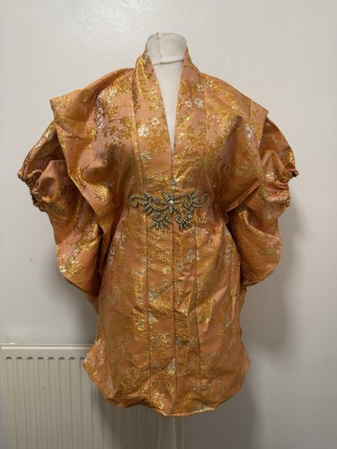 Orange and gold - orange,