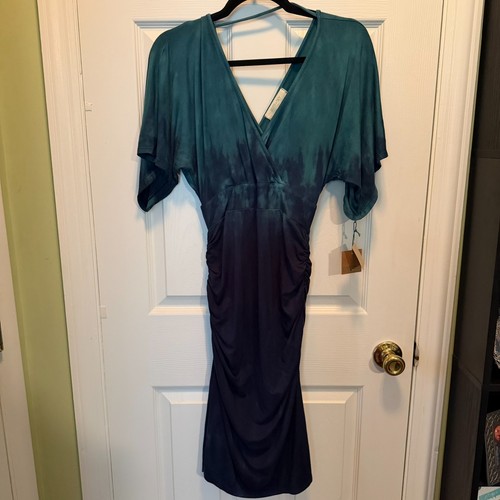 Nwt river sky blue - river, neck