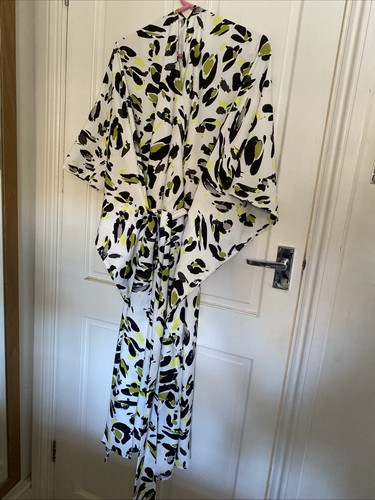 Donald stanley white leopard - white,