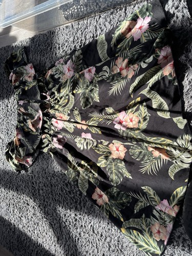 Black floral tropical - floral,