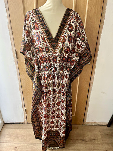 Blue port london cream paisley - port,