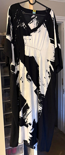 Fly out neck - out, kaftan