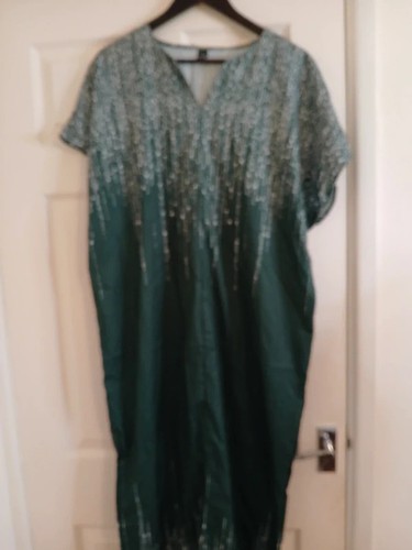 Green ombre print neck - print, v-neck